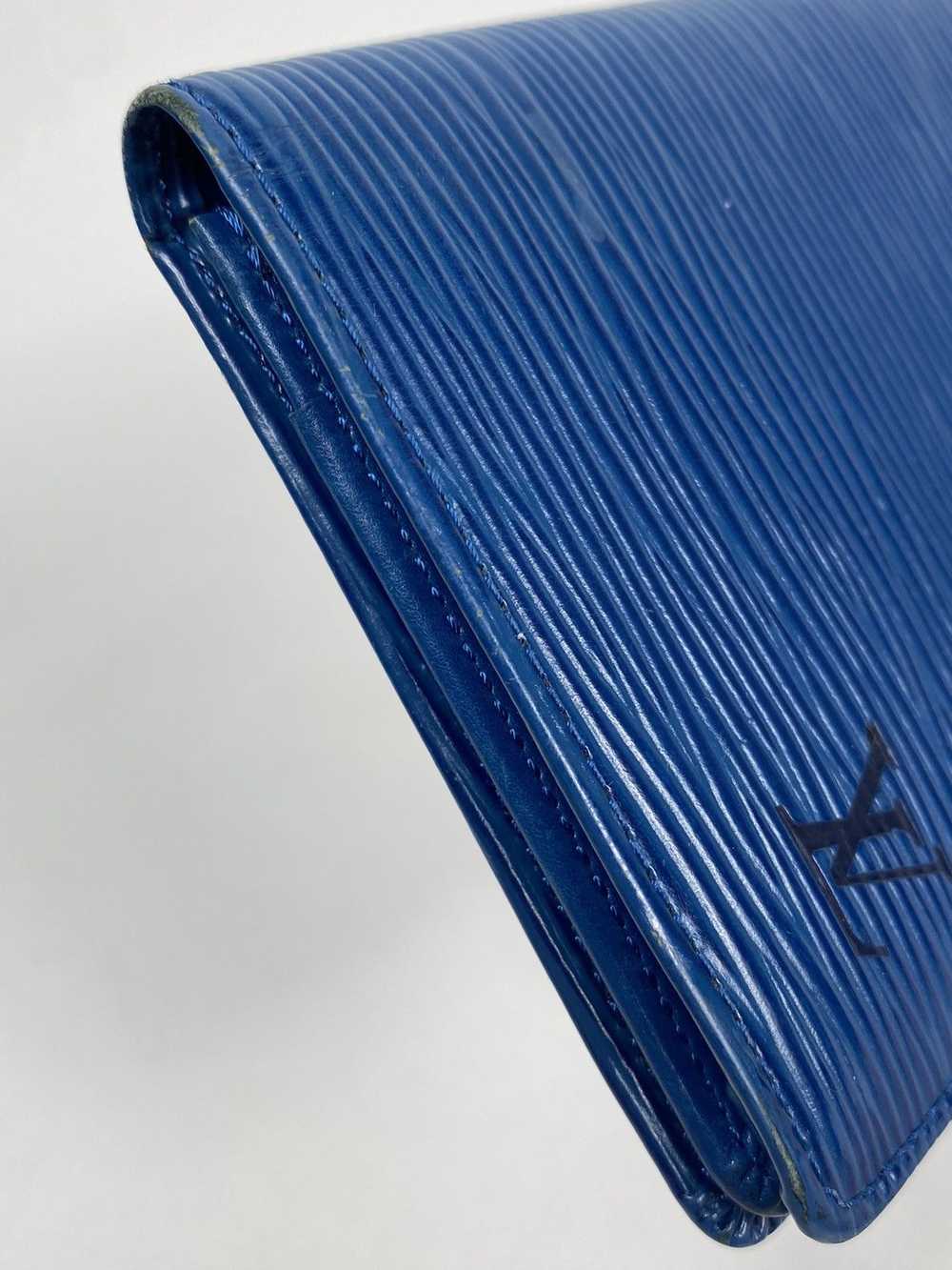 Louis Vuitton EPI Leather long Wallet - image 9