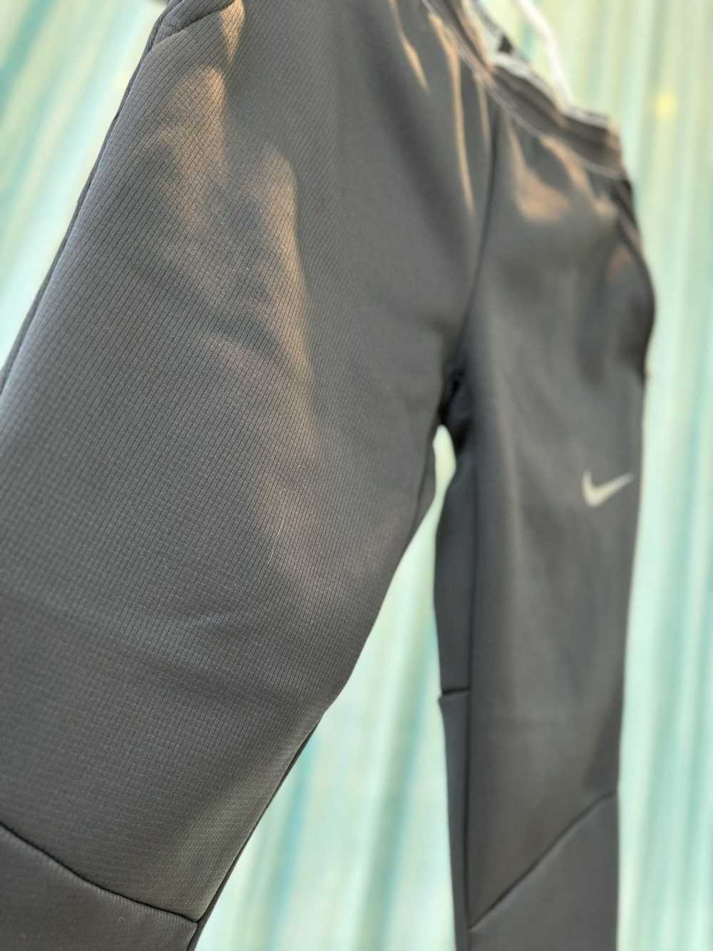 Nike Nike Training Sphere Therma-FIT Sweatpants XS - image 6