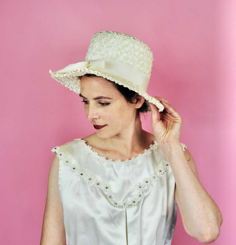 1960s Vintage Cream Off-white Straw Hat with Ribbon - Gem