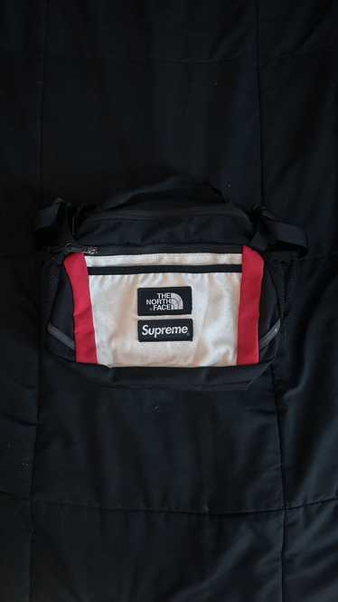 Supreme Supreme x TNF expedition waist bag