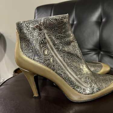 Modern Vintage Zamara Platinum heeled Ankle boots 