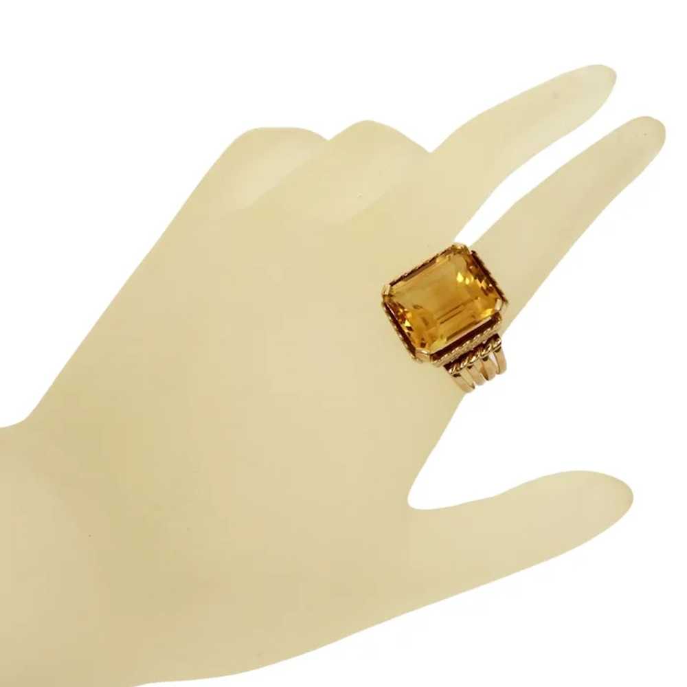 18K Gold Ring with Emerald Cut Citrine Gem, Size … - image 9