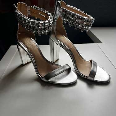 badgley mischka silver high heelsc