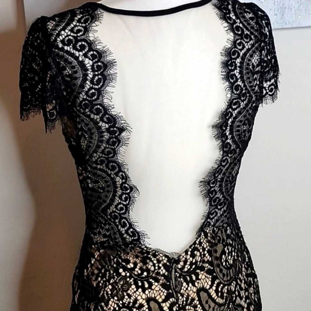 Long Beautiful Black Lace Open Back Formal Gown - image 5