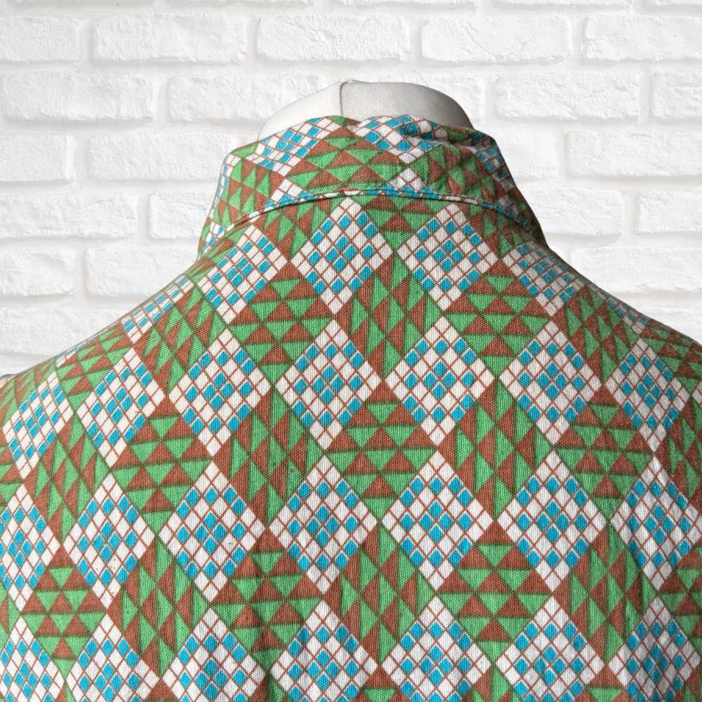 70s Cotton Geometric Print Shirt with Zip - Class… - image 10