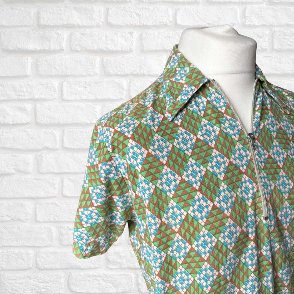 70s Cotton Geometric Print Shirt with Zip - Class… - image 2