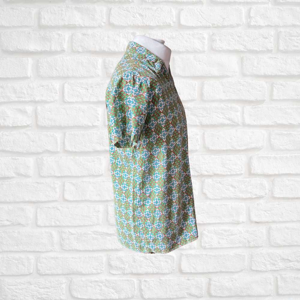 70s Cotton Geometric Print Shirt with Zip - Class… - image 3