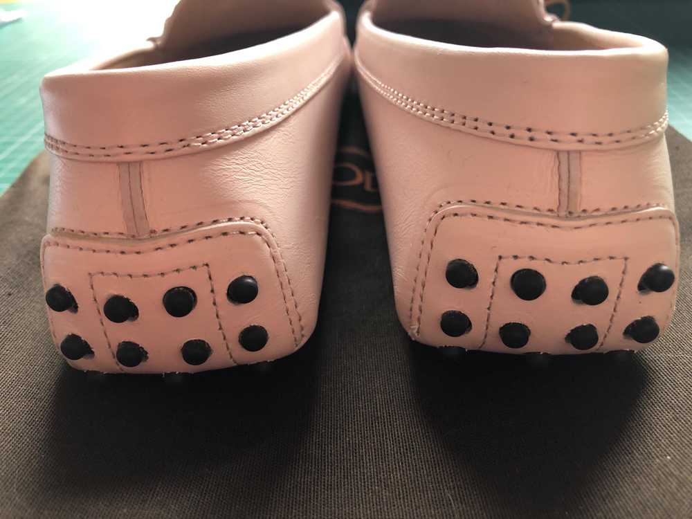 Product Details Tod's Pink Gommini Maxi Double T … - image 4