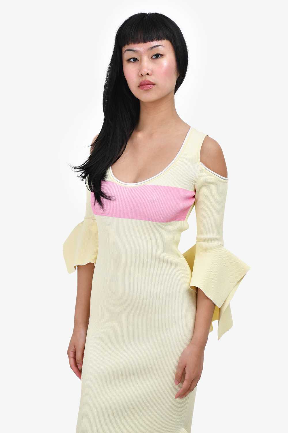 Roland Mouret Yellow/Pink Ribbed Draped Midi Dres… - image 3