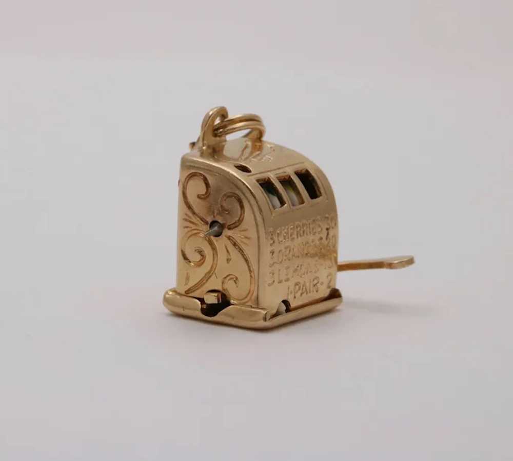 Vintage Slot Machine Moveable 14K Yellow Gold Pen… - image 3