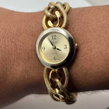 Vintage gold watch fully functional