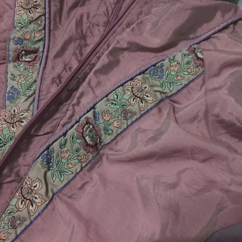 Vintage windbreaker mauve floral 2X Golden Girls … - image 4