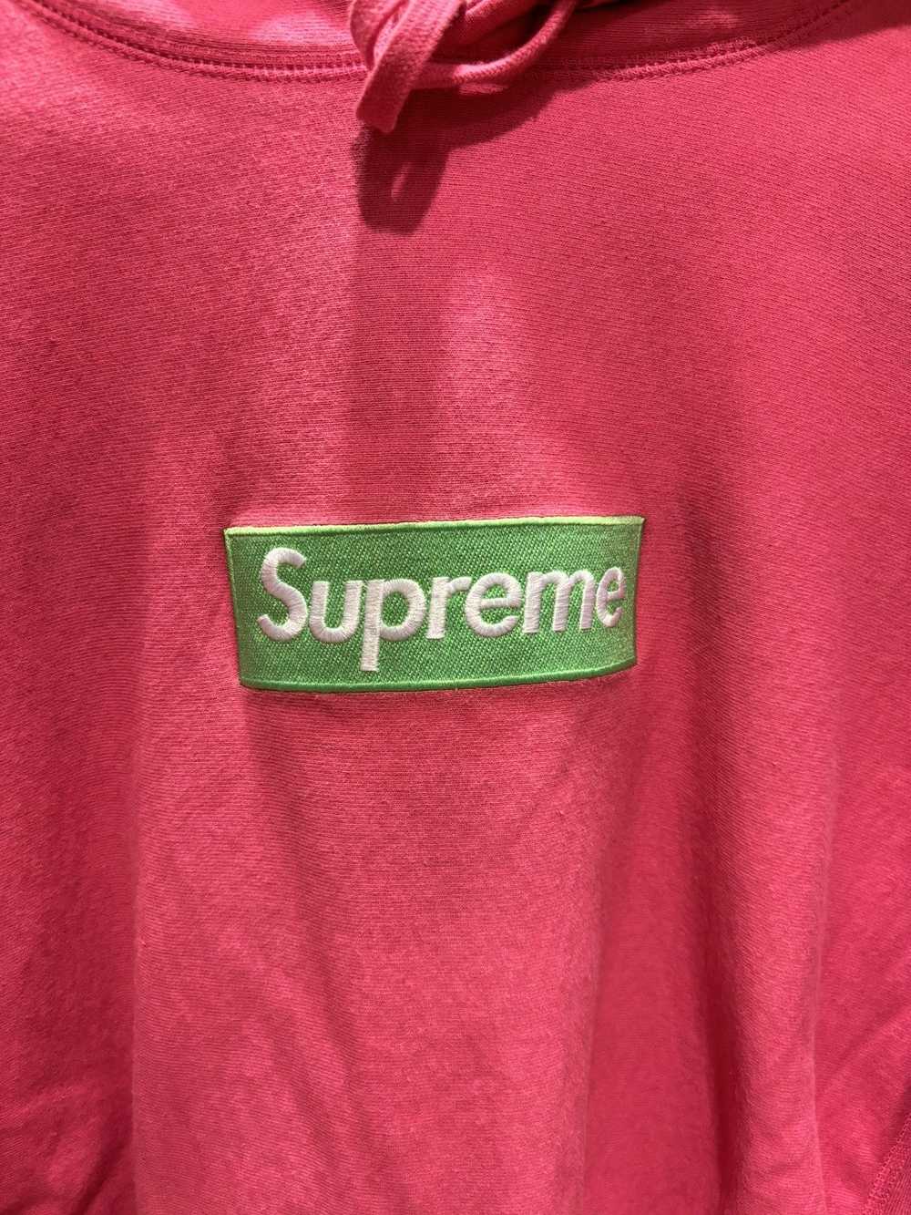 Supreme Supreme fuschia pink box logo hoodie - image 2