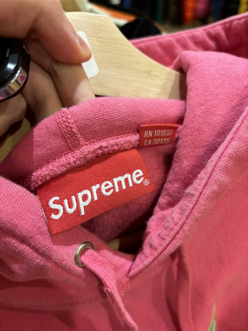 Supreme Supreme fuschia pink box logo hoodie - image 4