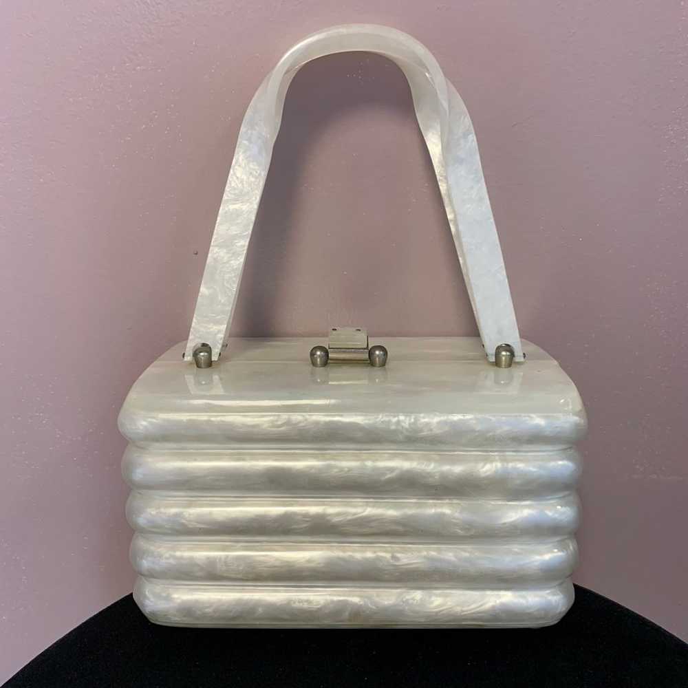 Vintage 1950’s Llewellyn Inc. pearly lucite purse - image 2