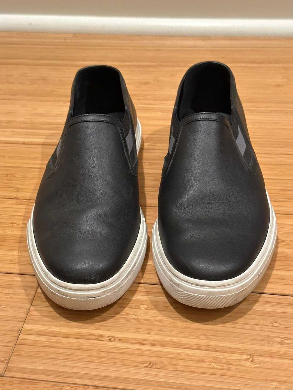 Gucci Gucci Low Cut Leather Black Slip-on Sneaker… - image 2