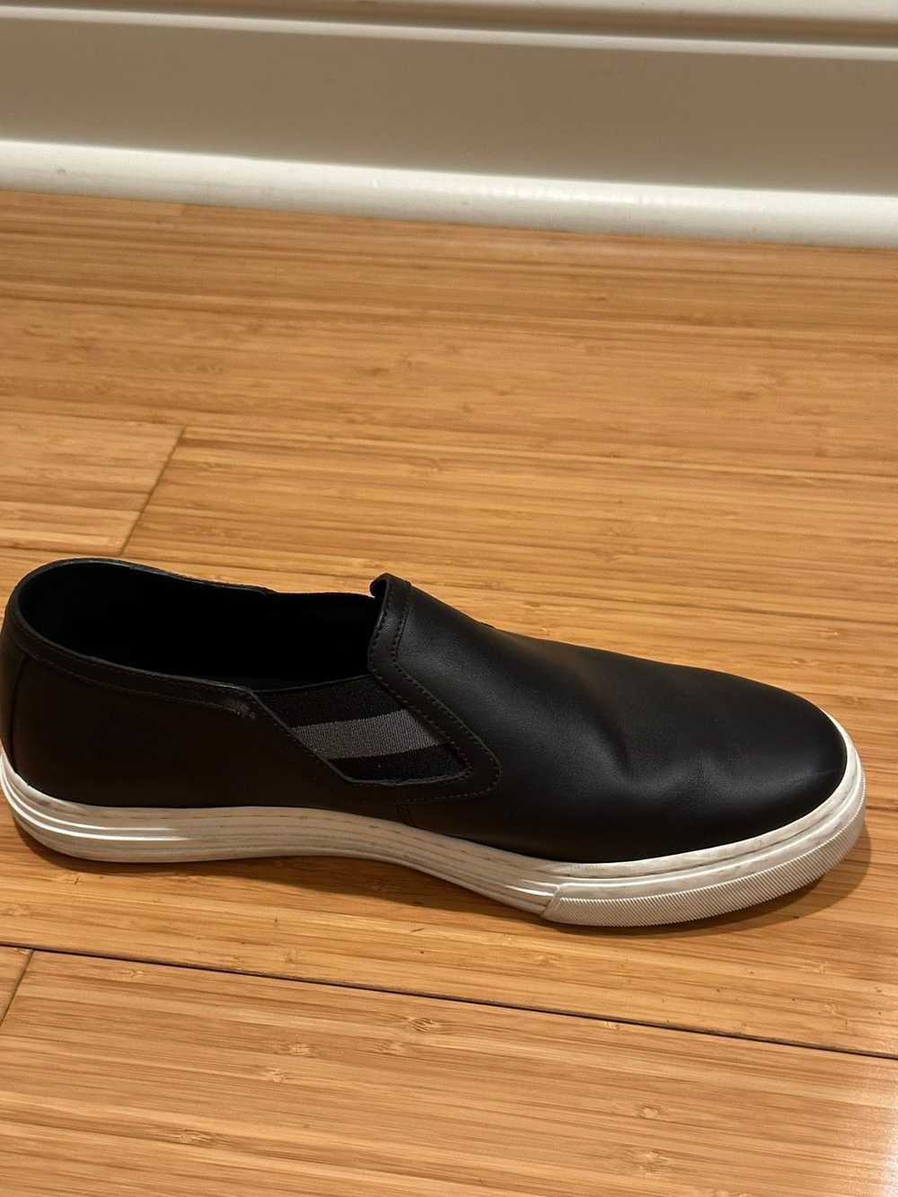 Gucci Gucci Low Cut Leather Black Slip-on Sneaker… - image 7