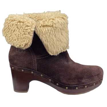 UGG Women’s Amoret Brown Suede Cuffed Ankle Boots… - image 1