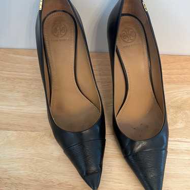 Tori Burch pump heels