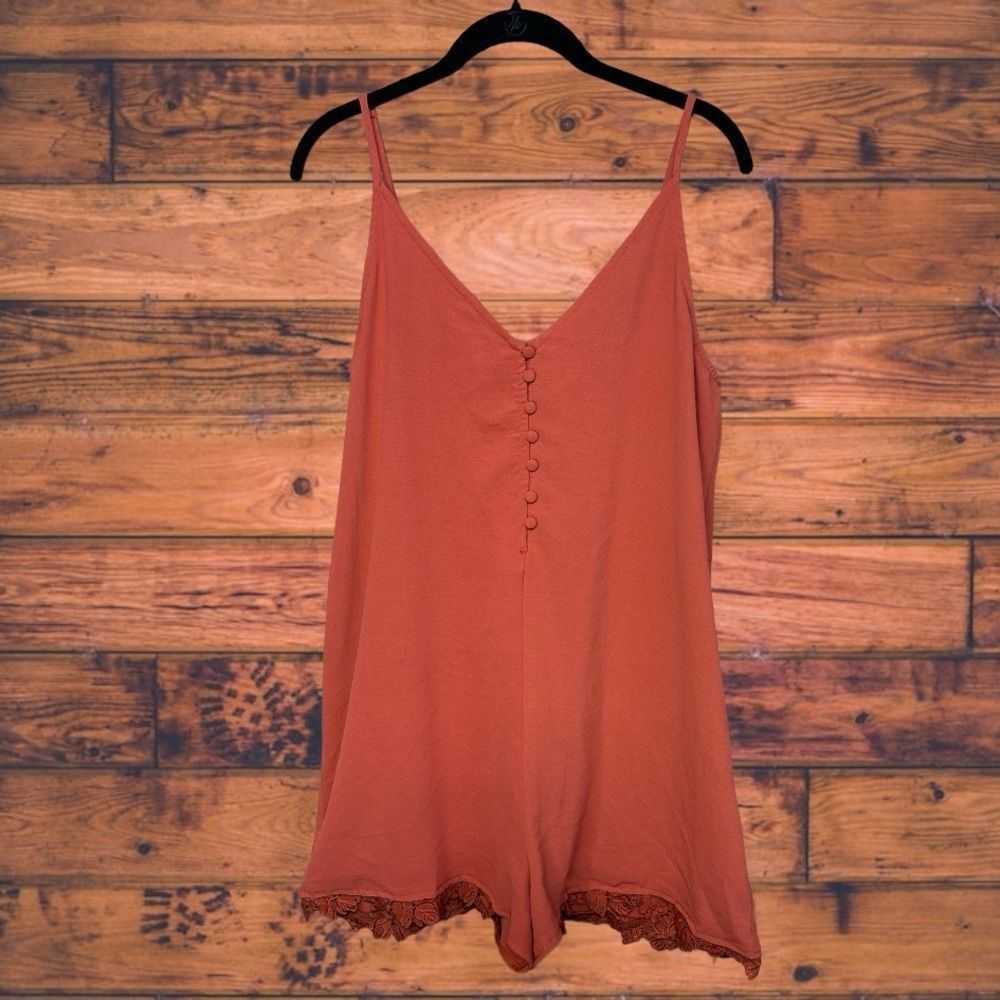 Brand Entro Mauve Lace Shorts Romper Large - image 1