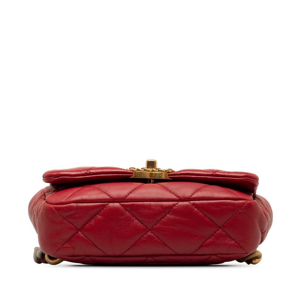 Red Chanel Lambskin 19 Belt Bag - image 4