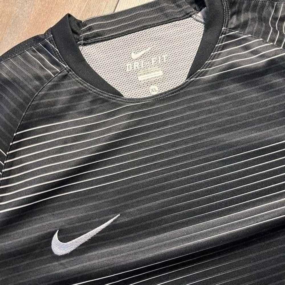 Nike Black Pattern Athletic Workout Shirt Men XL … - image 2