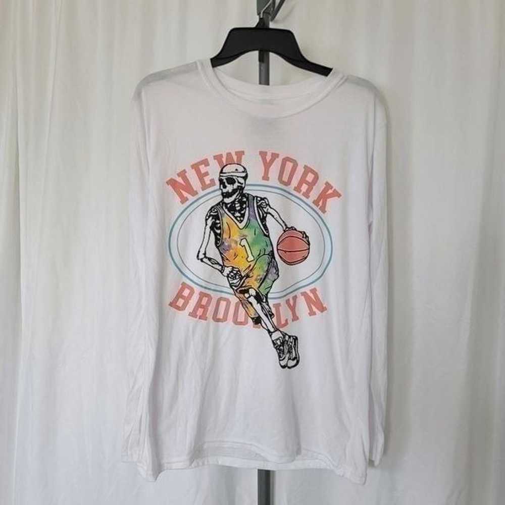 Fresh Laundry mens white New York Brooklyn shirt … - image 2
