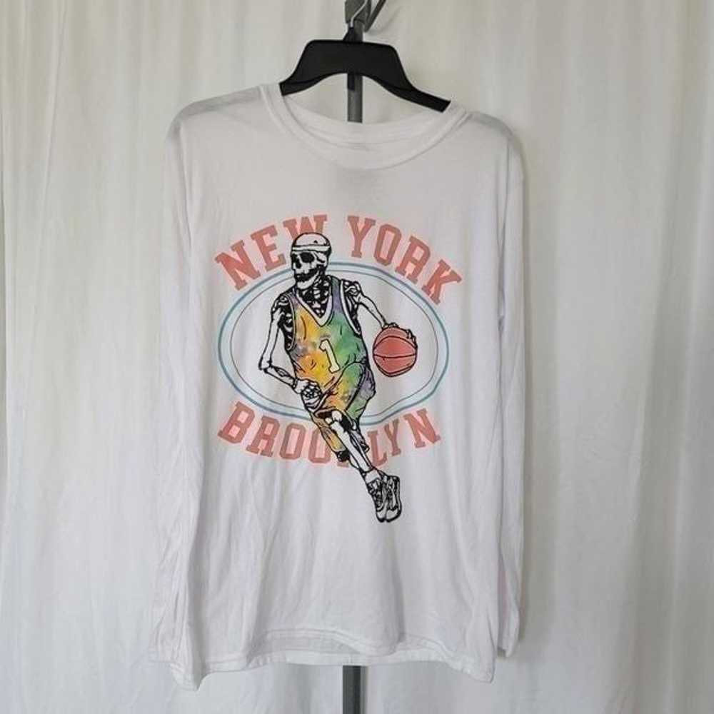 Fresh Laundry mens white New York Brooklyn shirt … - image 3