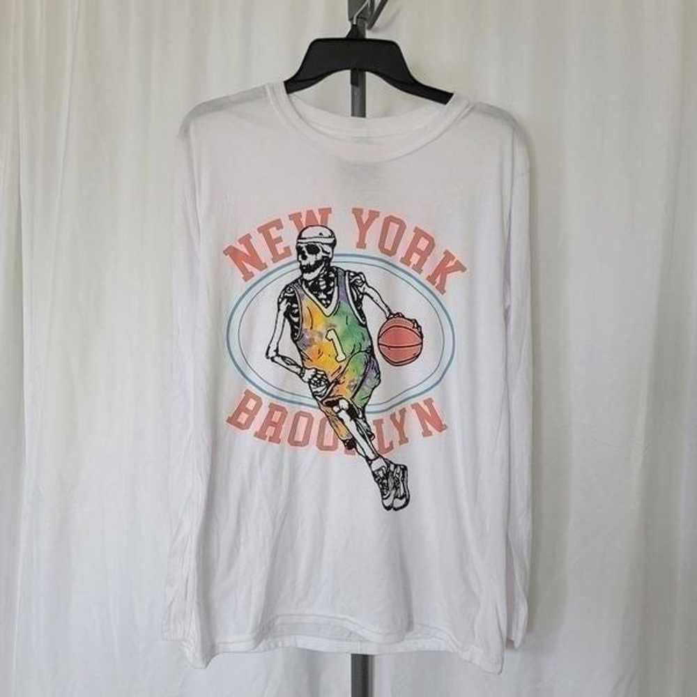 Fresh Laundry mens white New York Brooklyn shirt … - image 5