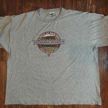 VINTAGE Veterans Stadium Philadelphia Phillies T S