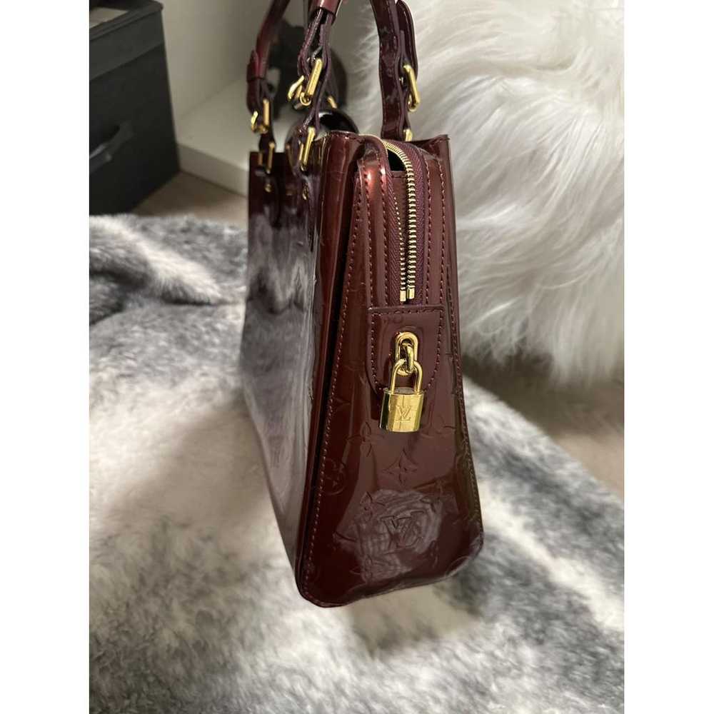 Louis Vuitton Avalon patent leather handbag - image 10