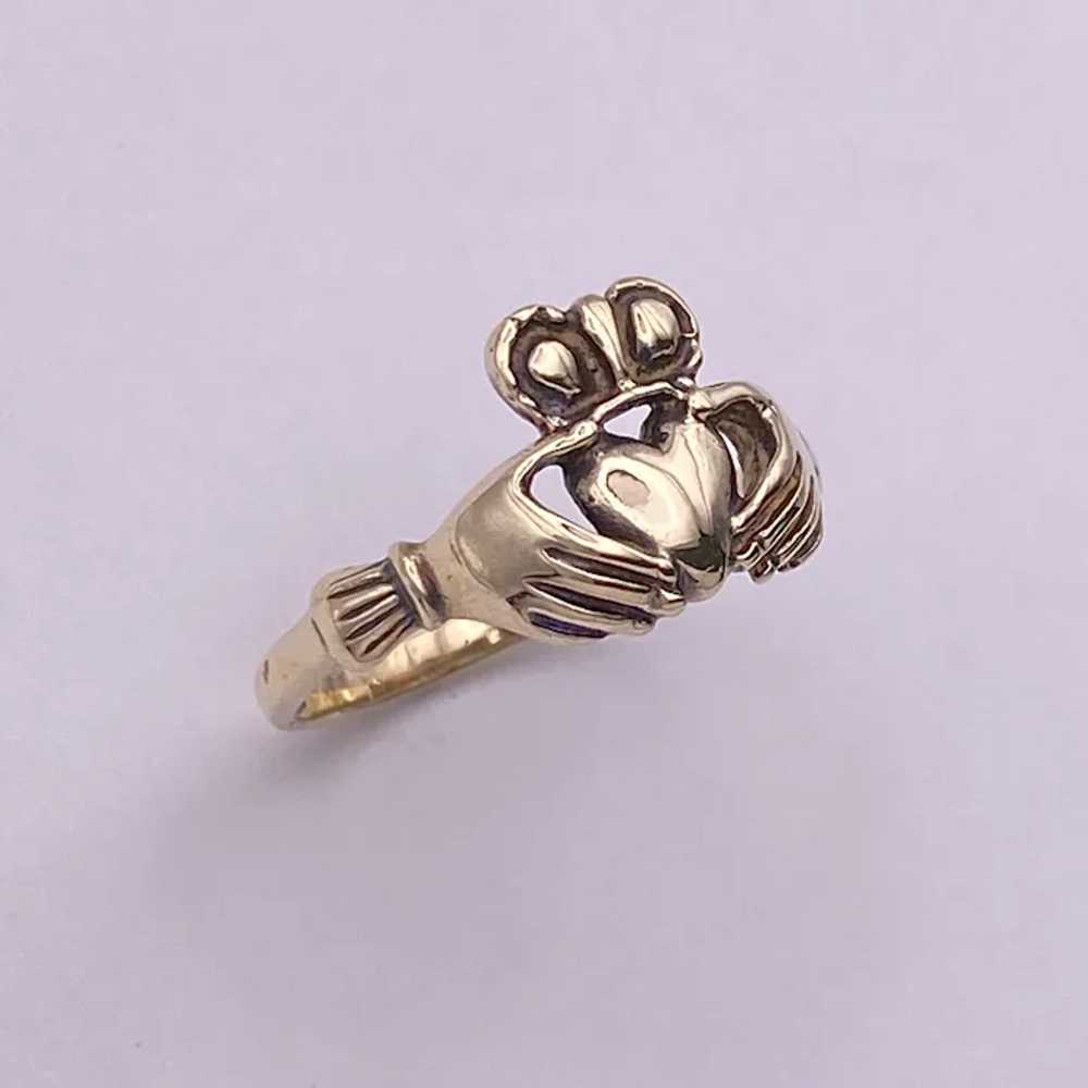 Vintage Celtic Claddagh Ring 14K Gold size 8 - image 2