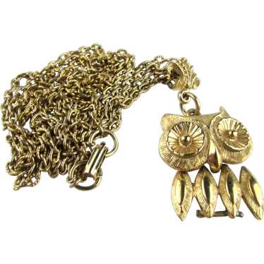 Vintage Avon Gold Tone Owl Pendant on Double Gold… - image 1