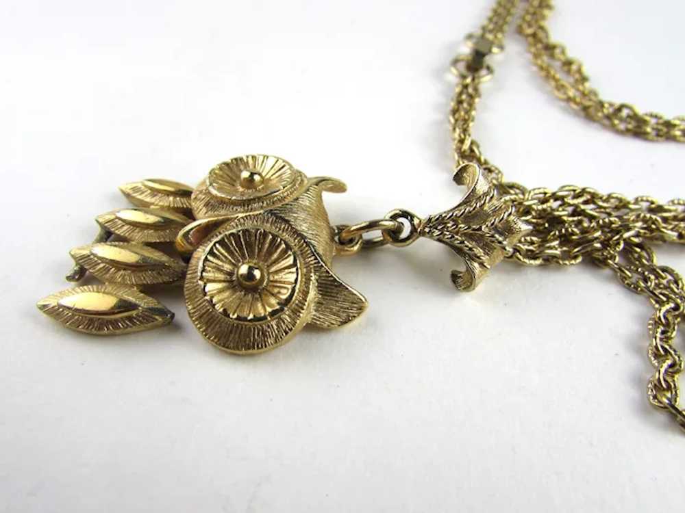 Vintage Avon Gold Tone Owl Pendant on Double Gold… - image 8