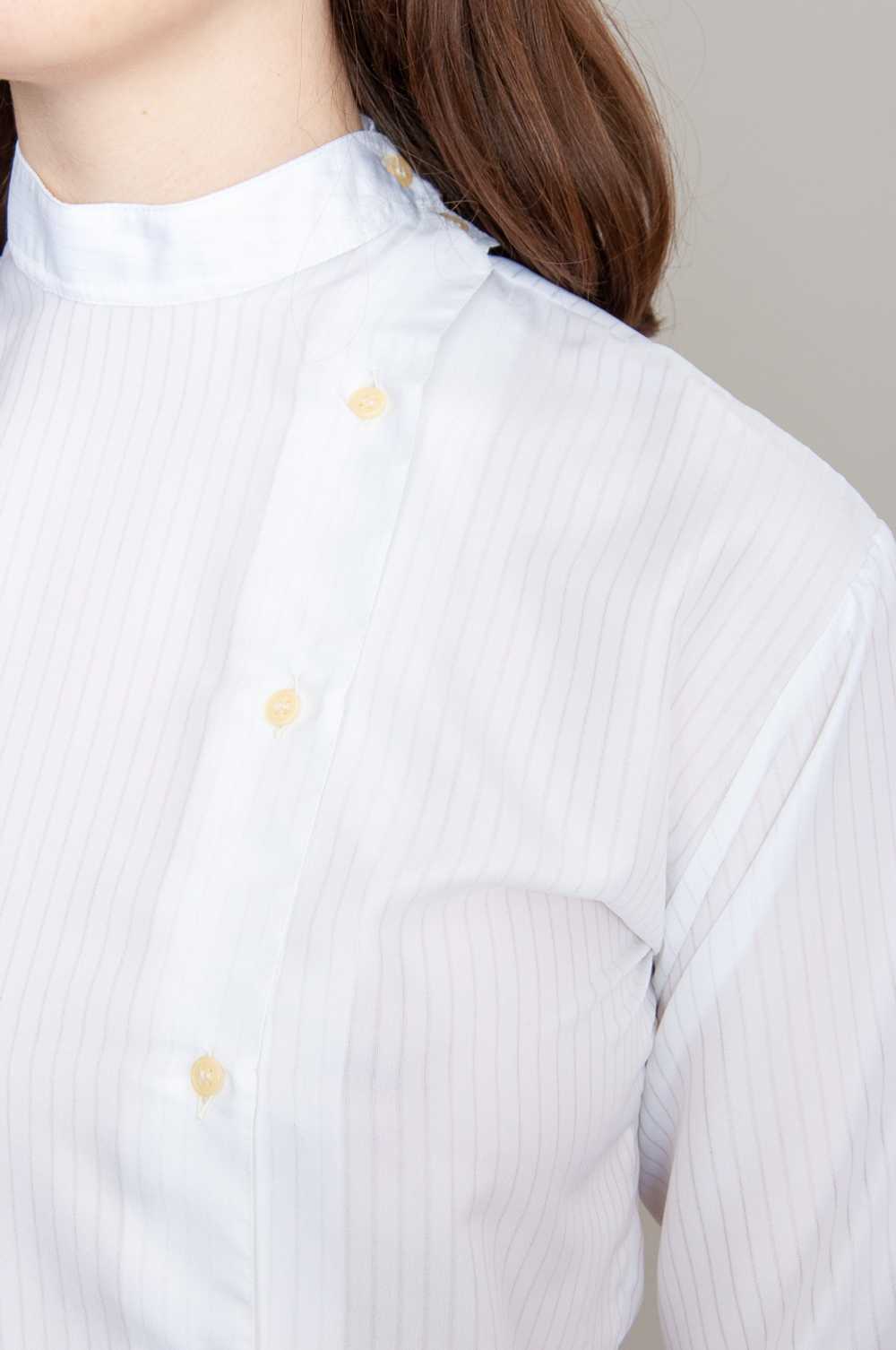 Asymmetric plain blouse White with pinstripes - image 5