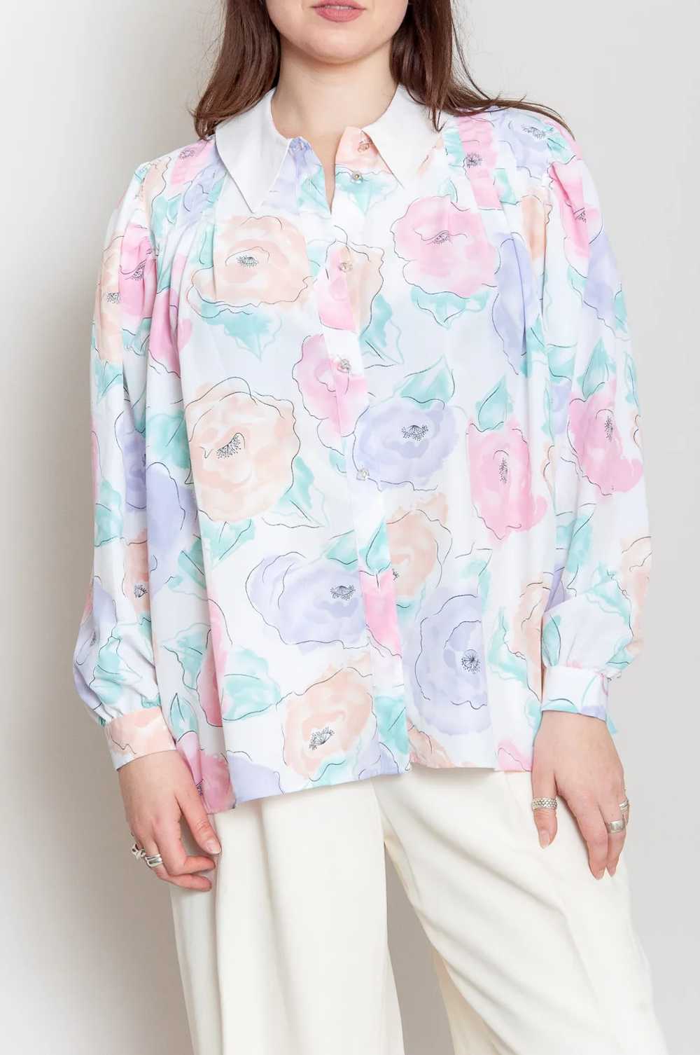 Light coloured floral blouse long sleeve Colourfu… - image 2