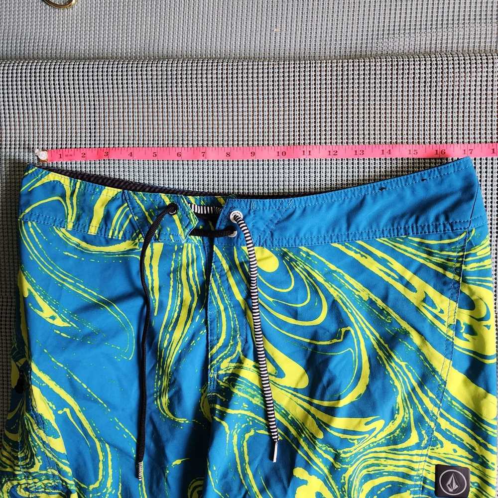 Volcom Volcom Men's 33 Abstract Board Shorts Blue… - image 5