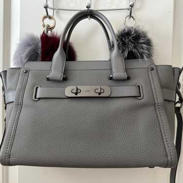 Coach swagger carryall pebble leather shoulder bag
