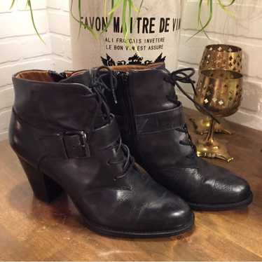 Sofft Wendy ankle combat boots