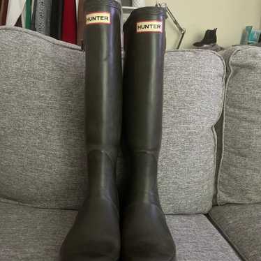 Women Hunter boots size 7