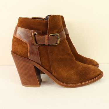 Aquatalia Booties size 8