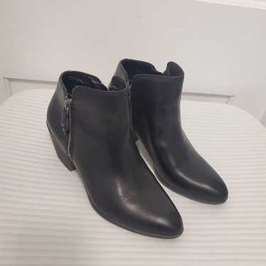 Frye Judith Black Leather Ankle Booties Size 9.5M,