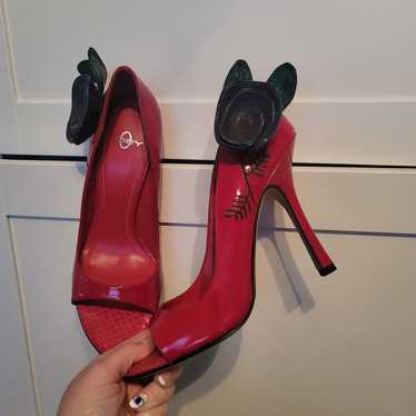 3-D ZARA Rose Patent Leather Stiletto Heel size 7