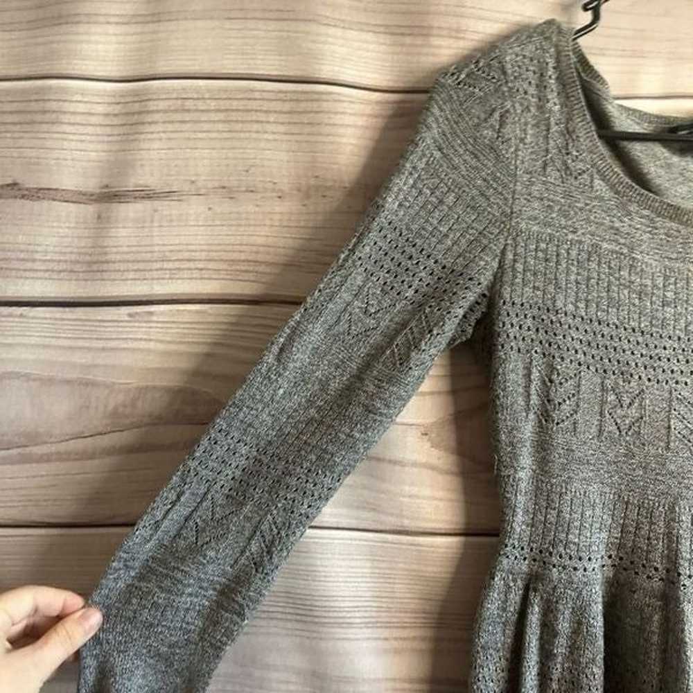 American Eagle Gray Long Sleeve Knit Fit and Flar… - image 3