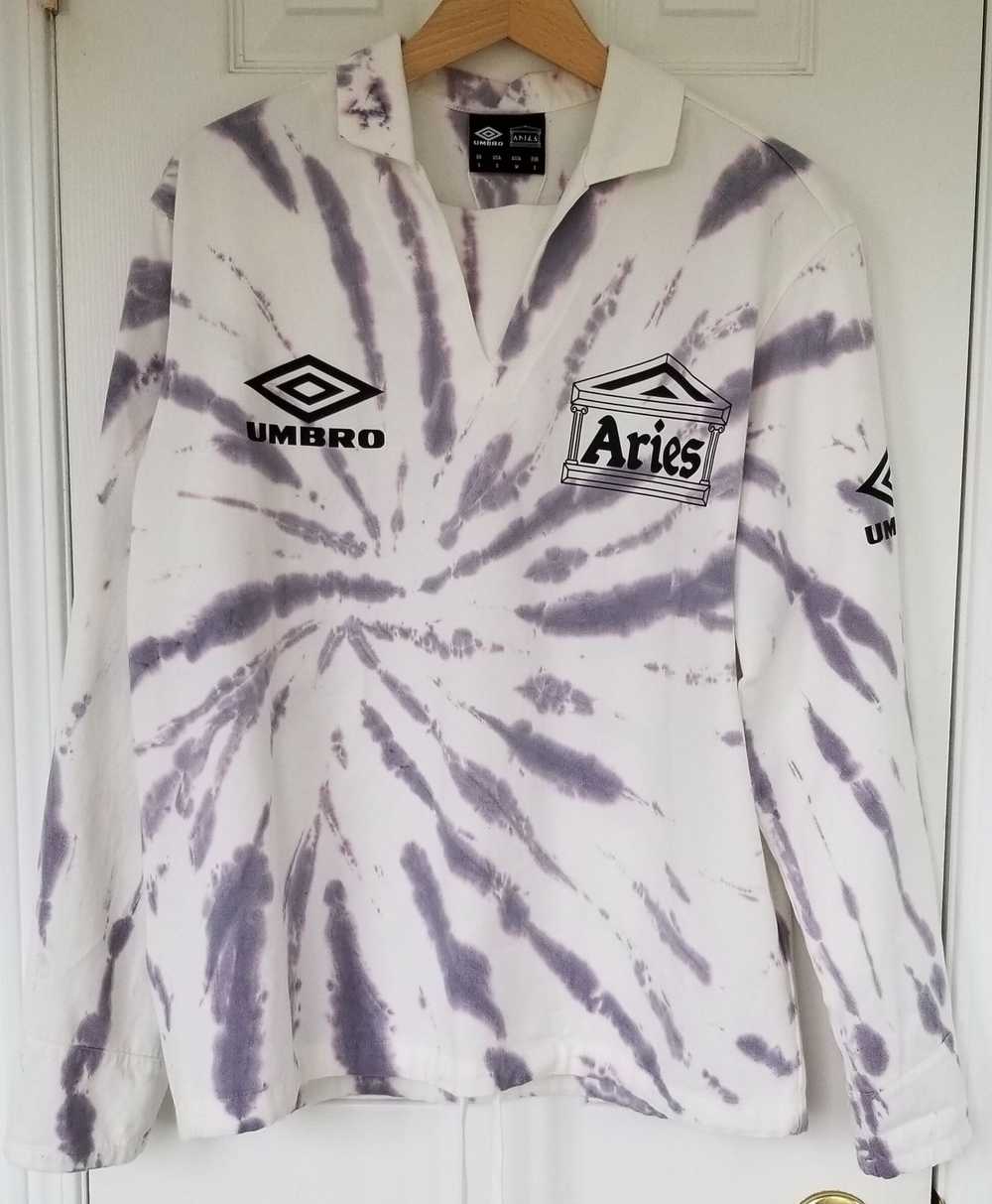 Aries × Umbro ARIES x UMBRO Oversized Tie Dye Rug… - image 1