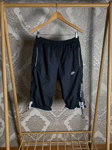 Nike × Streetwear × Vintage VERY RARE NIKE SHORTS 