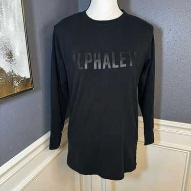 Alphalete Logo Performance Long Sleeve Shirt
