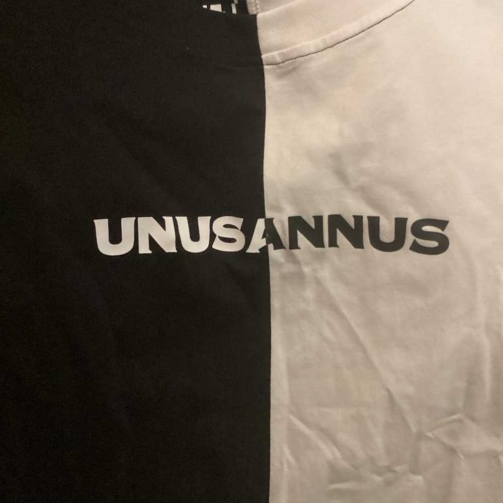 Unnus Annus Split Half Black White Tshirt 3XL Aut… - image 2