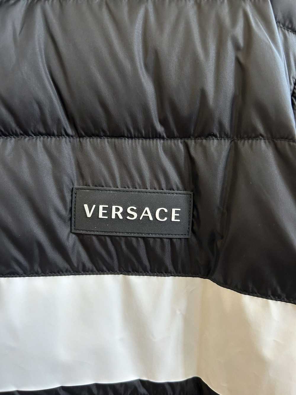 Versace Versace La Greca Puffer Zip-up Jacket - image 2