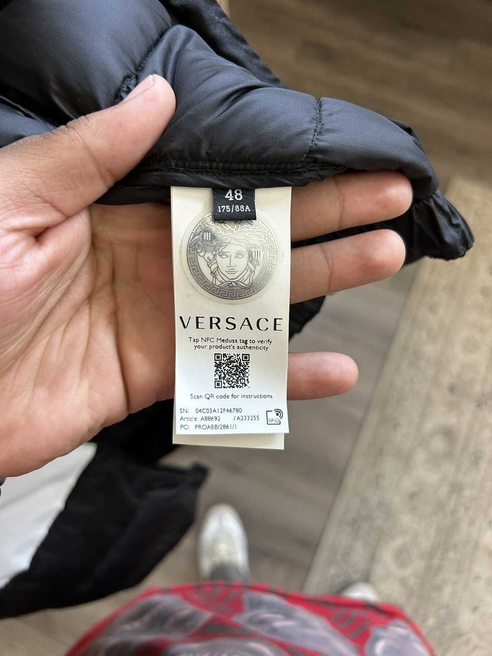 Versace Versace La Greca Puffer Zip-up Jacket - image 4